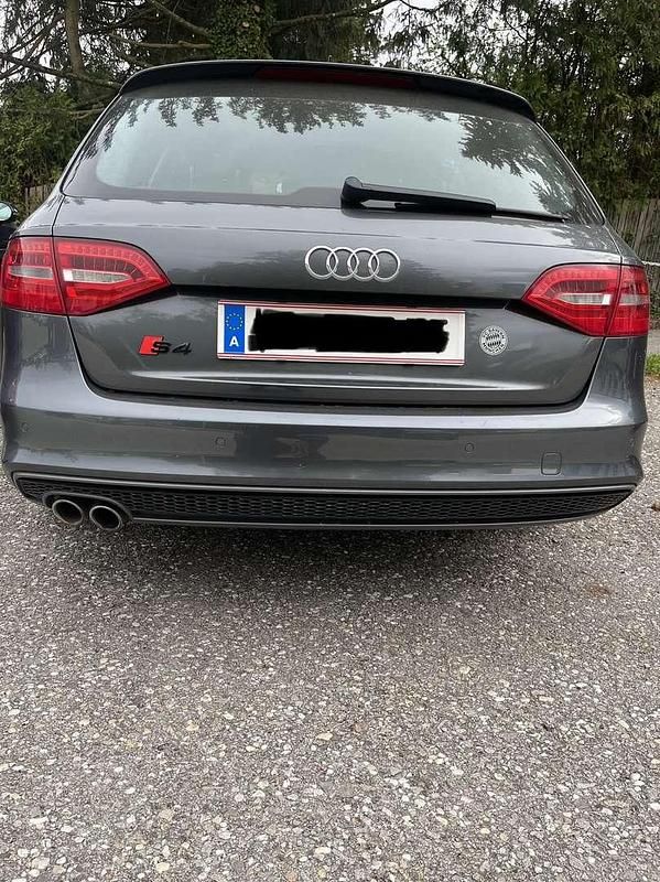 Gebraucht Audi A4 Sport 143 PS (105 kW) 2012 Kombi