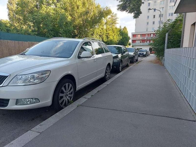 Gebraucht 2012 Skoda Octavia Ambition Kombi | € 6.500 (Fairer Preis) - Bild 1/1