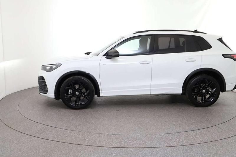 Neu VW Tiguan Sport 193 PS (141 kW) 2025 Weiß SUV