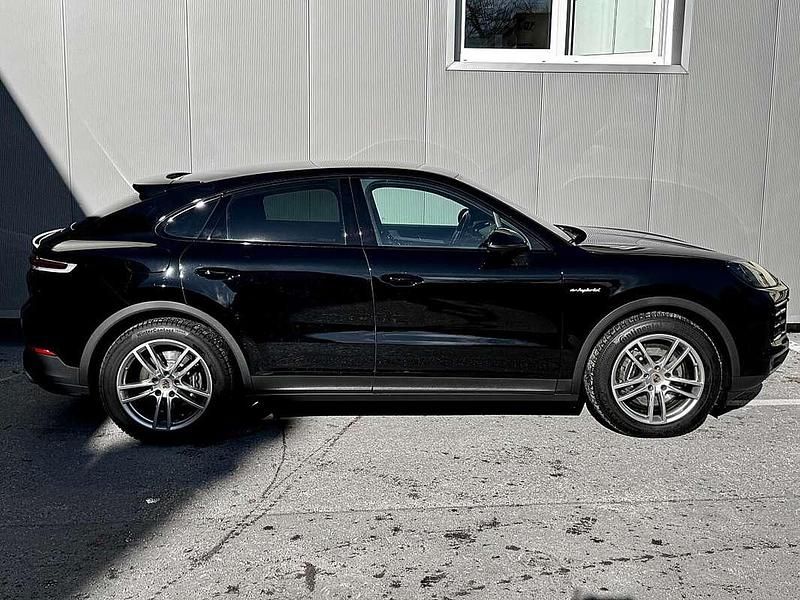 Gebraucht Porsche Cayenne Coupe Sport 470 PS (345 kW) 2024 Schwarz Coupé