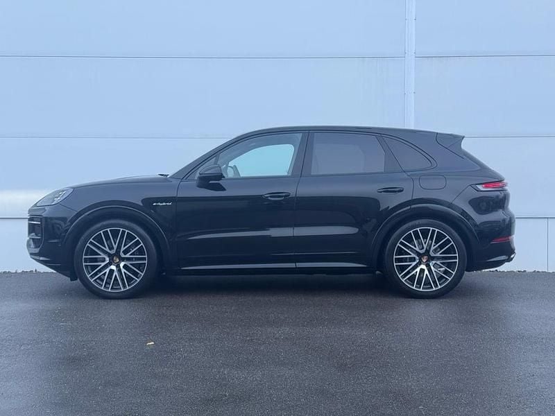 Gebraucht Porsche Cayenne 470 PS (345 kW) 2025 Schwarz  normal SUV
