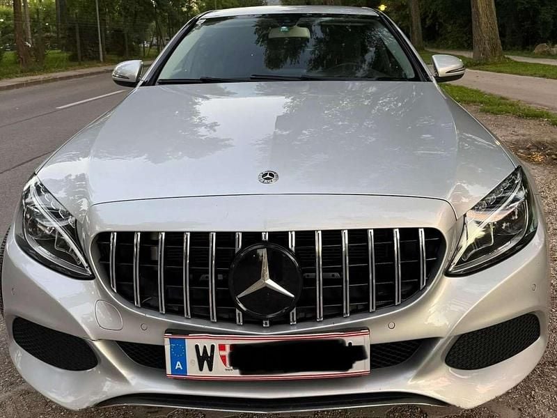Gebraucht Mercedes C180 116 PS (85 kW) 2017 Grau Limousine