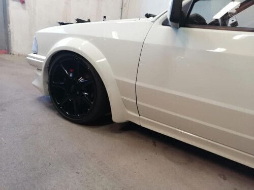 Gebraucht Ford Escort 132 PS (97 kW) 1985 Weiß Limousine