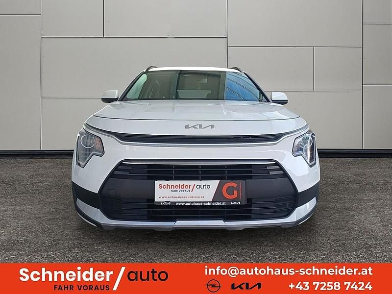 Gebraucht Kia Niro Silver 105 PS (77 kW) 2023 Weiß SUV