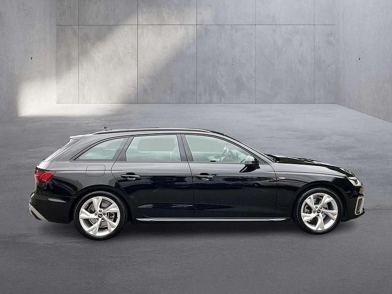 Gebraucht Audi A4 S-Line 163 PS (119 kW) 2024 Schwarz  metallicperleffektno Kombi