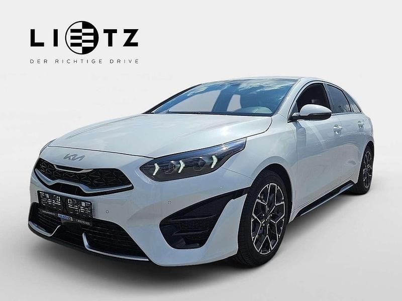 Weiß Gebraucht 2024 Kia ProCeed GT-Line Kleinwagen | € 29.790 - Bild 1/4