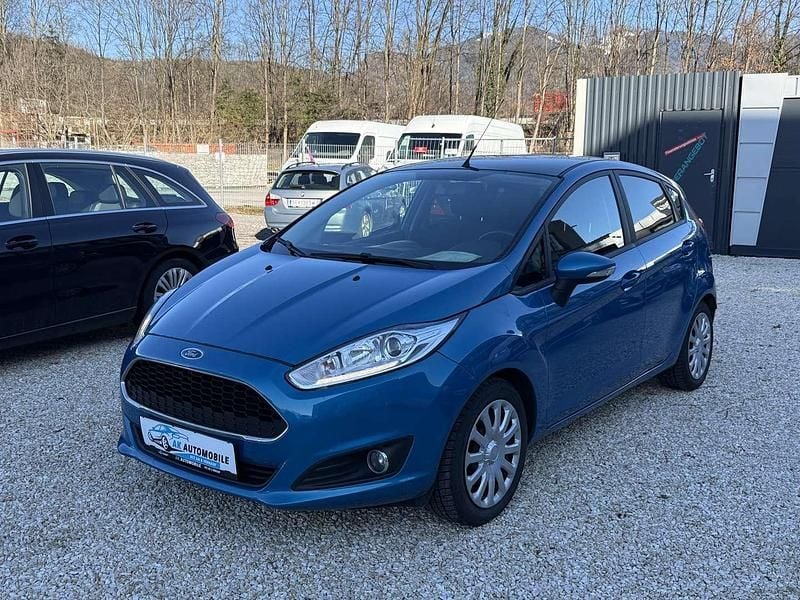 Gebraucht Ford Fiesta Trend 95 PS (69 kW) 2017 Blau Kleinwagen