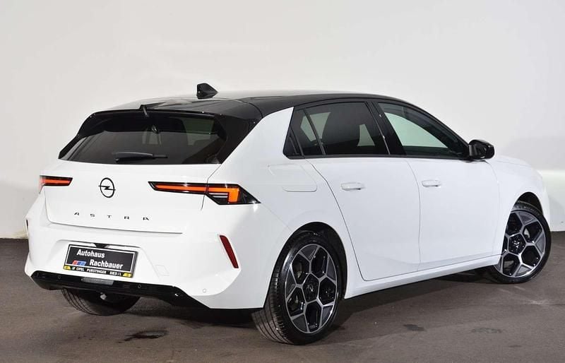 Gebraucht Opel Astra 131 PS (96 kW) 2024 Weiß Limousine
