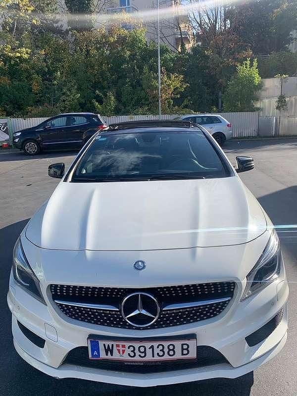 Weiß Gebraucht 2014 Mercedes CLA200 Limousine | € 11.200 (Fairer Preis) - Bild 1/4