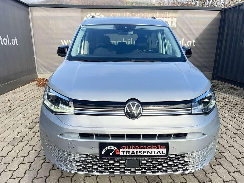 Gebraucht VW Caddy Maxi Style 122 PS (89 kW) 2022 Silber Van / Kleinbus
