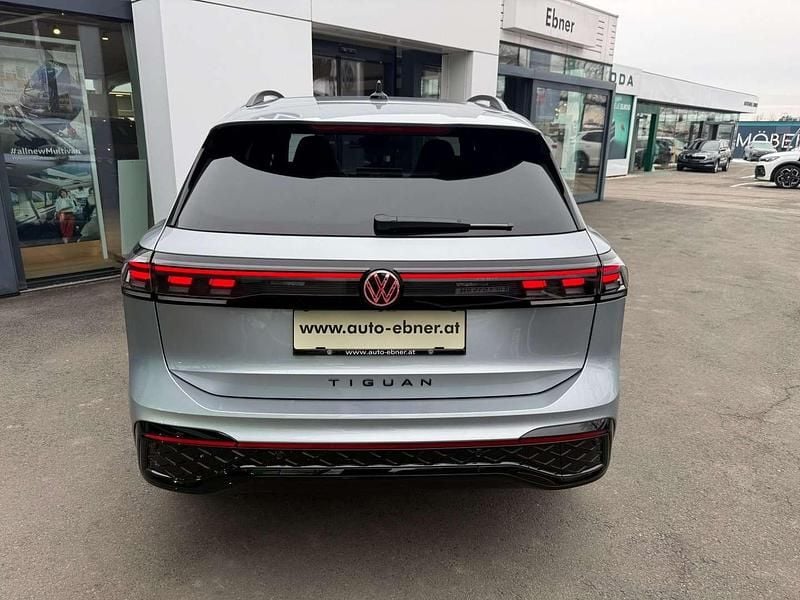 Neu VW Tiguan Sport 193 PS (141 kW) 2025 Silber SUV