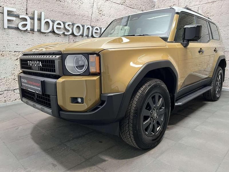 Gebraucht Toyota Land Cruiser Edition 204 PS (150 kW) 2024 Beige SUV
