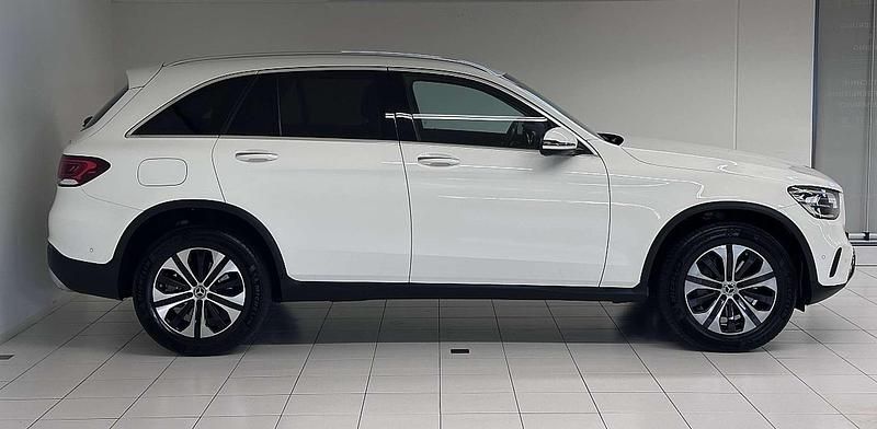 Gebraucht Mercedes GLC220 194 PS (142 kW) 2019 Weiß SUV