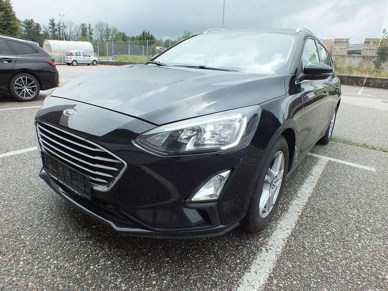 Gebraucht Ford Focus Titanium 120 PS (88 kW) 2022 Schwarz Kombi