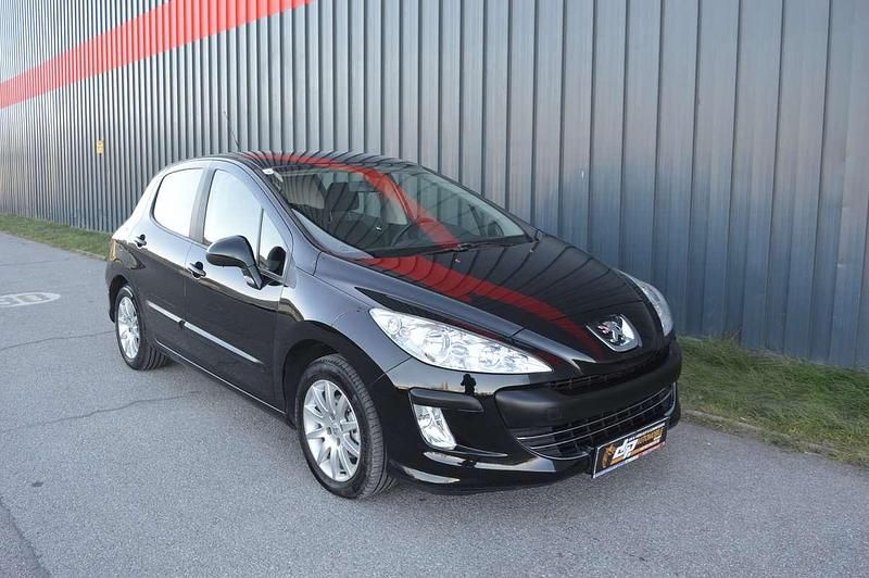 Schwarz Gebraucht 2010 Peugeot 308 Kleinwagen | € 3.999 (Teuer) - Bild 1/4