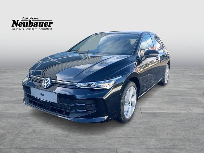 Neu VW Golf VIII 115 PS (84 kW) 2026 Schwarz  metallic