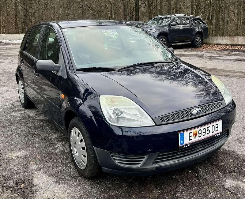 Gebraucht Ford Fiesta Ambiente 75 PS (55 kW) 2005 Limousine