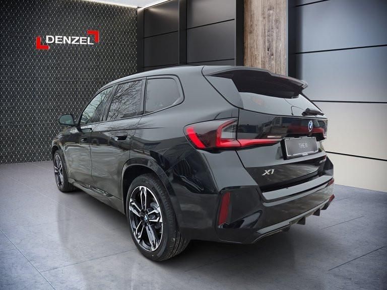 Neu BMW X1 M Sport 136 PS (100 kW) 2026 Saphirschwarz metall SUV