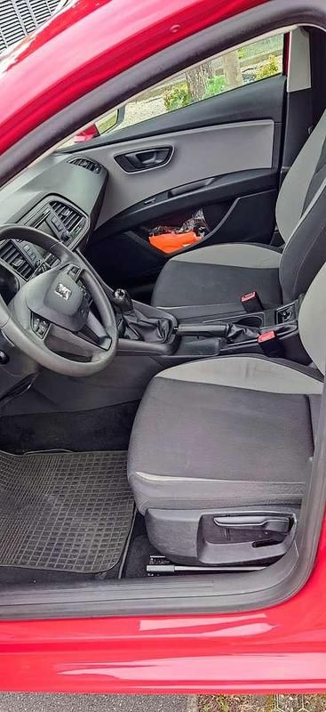 Gebraucht Seat Leon 86 PS (63 kW) 2013 Rot Limousine