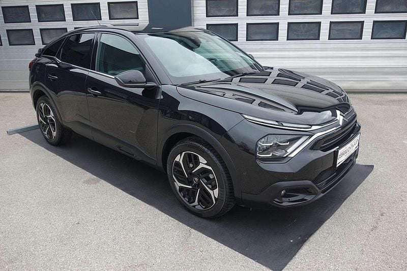 Schwarz Gebraucht 2022 Citroën C4 Shine Edition Limousine | € 18.990 (Fairer Preis) - Bild 1/4