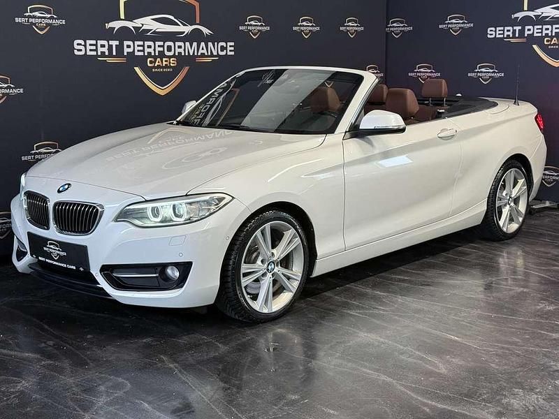 Gebraucht BMW 230 Sport Line 252 PS (185 kW) 2016 Weiß Cabrio