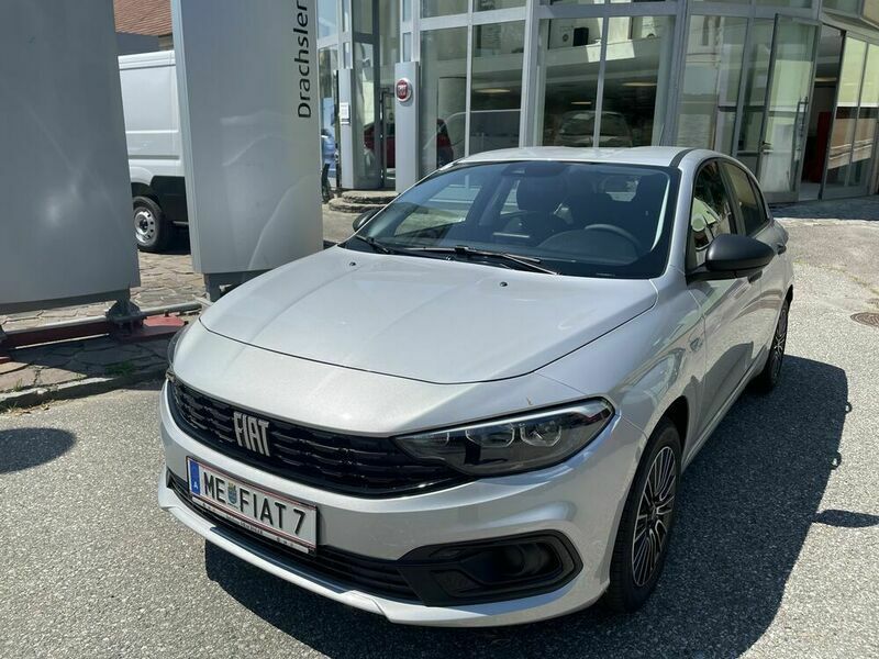 Silber Gebraucht 2022 Fiat Tipo City Life Kleinwagen | € 18.500 (Fairer Preis) - Bild 1/4