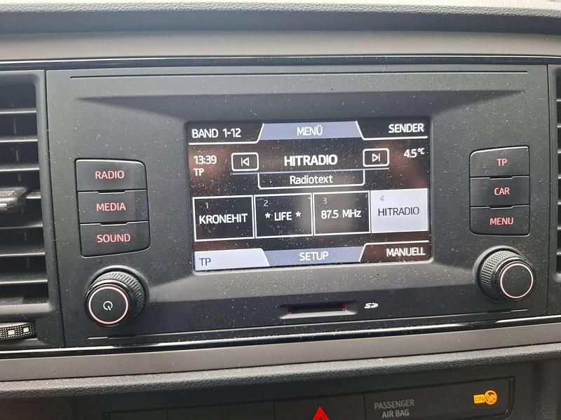 Gebraucht Seat Leon Reference 86 PS (63 kW) 2013 Weiss  normal Limousine