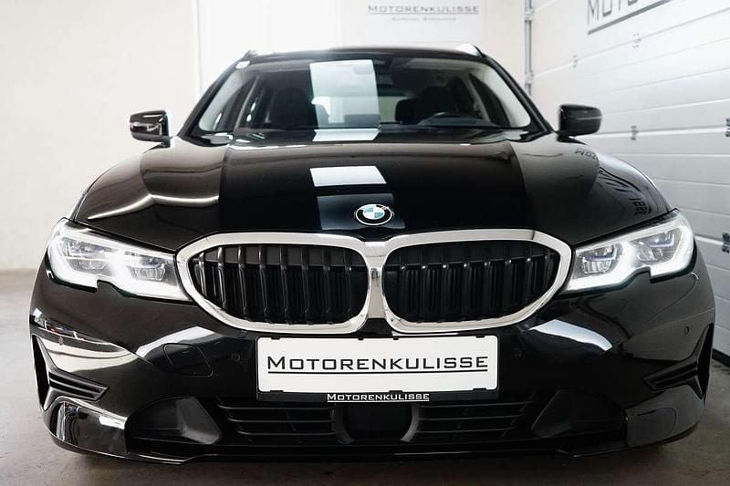 Gebraucht BMW 320 Sport Line 190 PS (139 kW) 2020 Schwarz Kombi