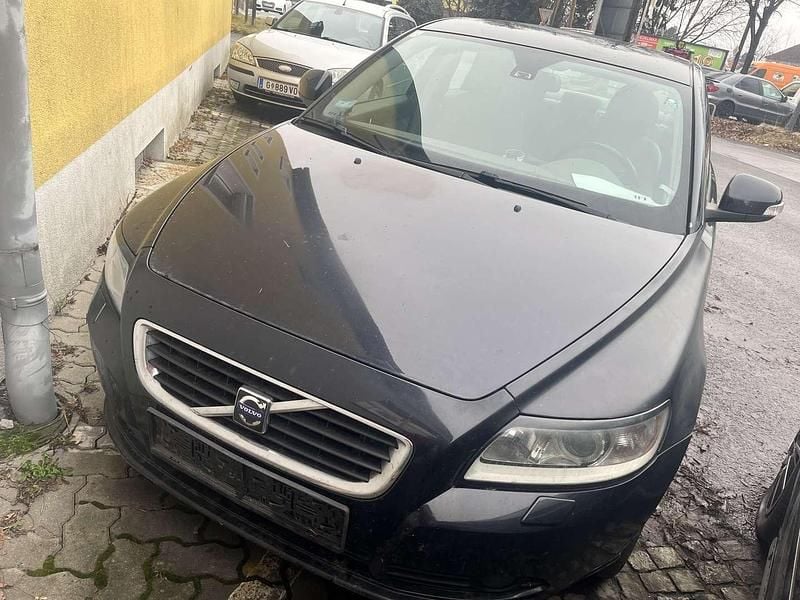 Gebraucht Volvo S40 109 PS (80 kW) 2010 Schwarz Limousine