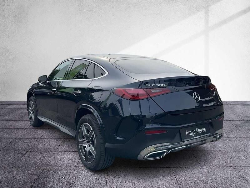 Gebraucht Mercedes GLC300e AMG line 204 PS (150 kW) 2024 Blau Coupé