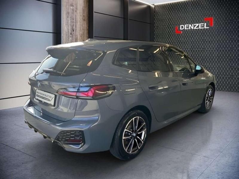 Gebraucht BMW 218 Shadowline 150 PS (110 kW) 2024 Grau Kombi