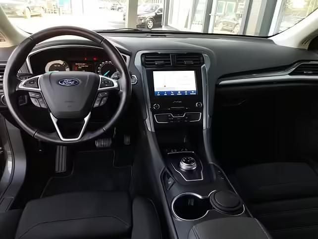 Gebraucht Ford Mondeo Titanium 150 PS (110 kW) 2022 Grau Kombi