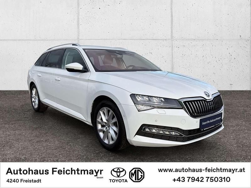Gebraucht Skoda Superb Style 150 PS (110 kW) 2022 Weiß Kombi
