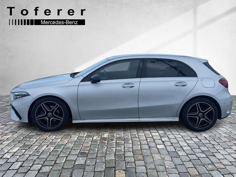 Gebraucht Mercedes A180 AMG line 116 PS (85 kW) 2023 Silber Limousine