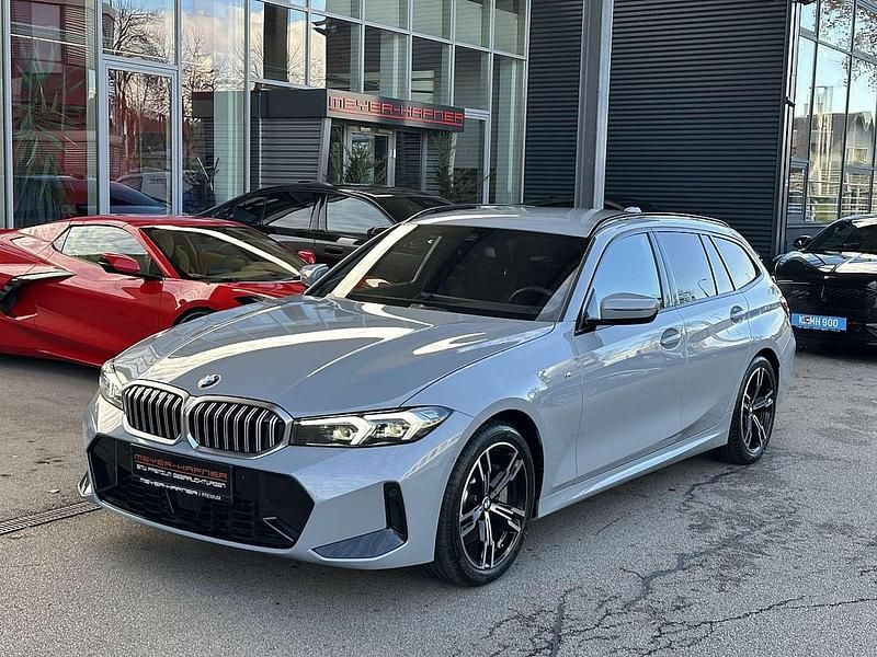 Grau Gebraucht 2025 BMW 330 M Sport Kombi | € 49.990 (Etwas zu teuer) - Bild 1/4