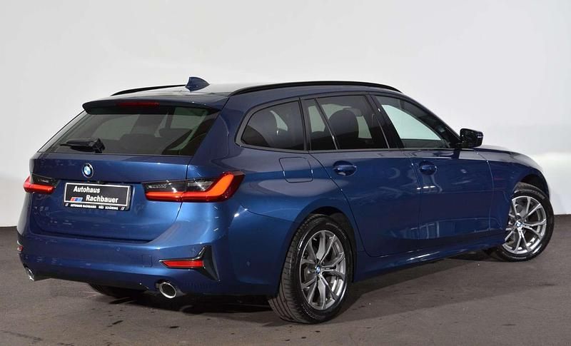 Gebraucht BMW 320 Efficient Dynamics 190 PS (139 kW) 2021 Phytonicblau Kombi