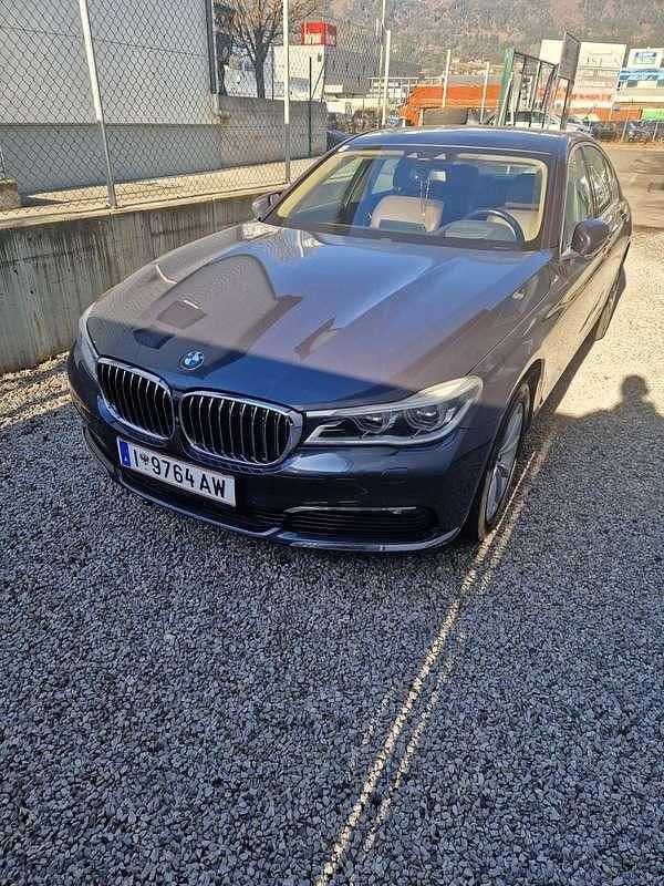 Gebraucht BMW 730L 265 PS (194 kW) 2017 Grau Limousine
