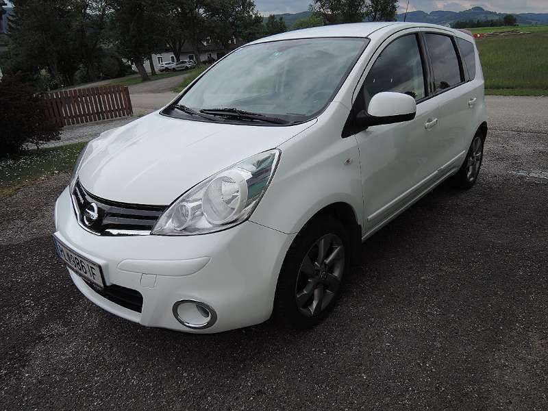 Nissan note i