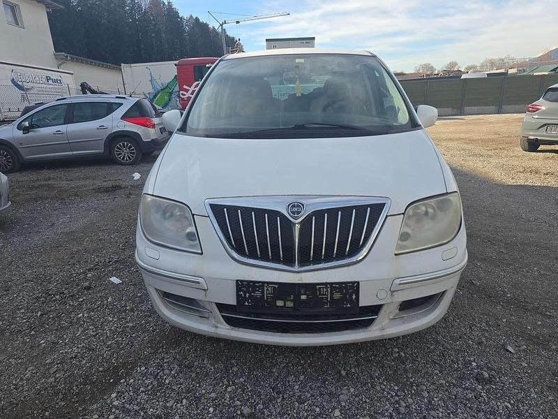 Gebraucht Lancia Phedra 170 PS (125 kW) 2009 Weiß Van / Kleinbus