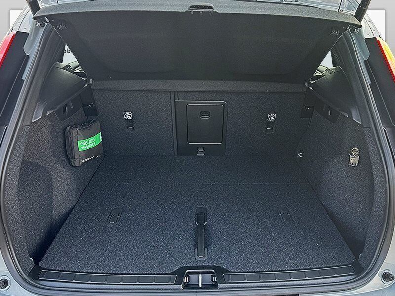 Gebraucht Volvo XC40 Core 129 PS (94 kW) 2024 Grau SUV
