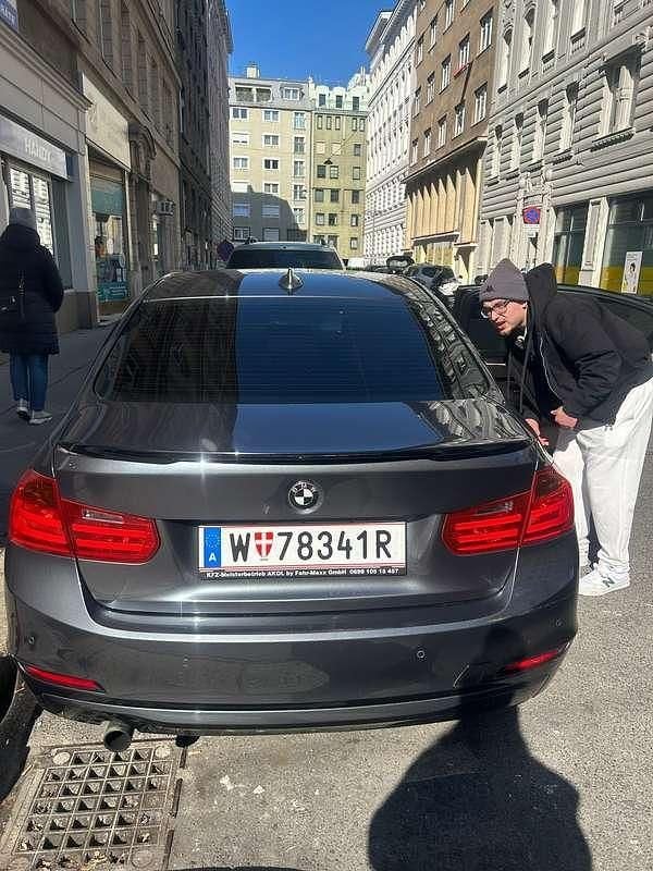 Gebraucht BMW 316 136 PS (100 kW) 2012 Grau Limousine