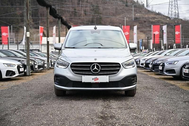 Gebraucht Mercedes 180 Style 116 PS (85 kW) 2023 Silber Limousine