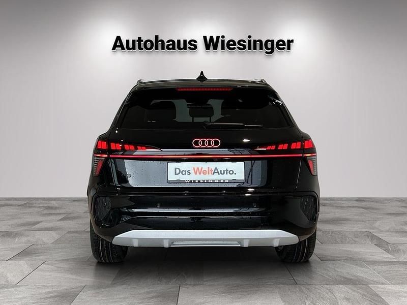 Neu Audi Q3 150 PS (110 kW) 2026 Schwarz  metallicperleffektno SUV
