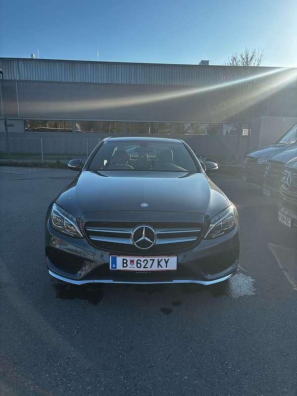 Gebraucht 2015 Mercedes C220 AMG line Limousine | € 23.500 (Etwas zu teuer) - Bild 1/4