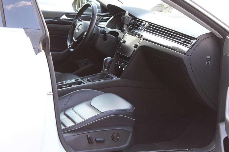 Gebraucht VW Arteon Elegance 150 PS (110 kW) 2018 Kleinwagen