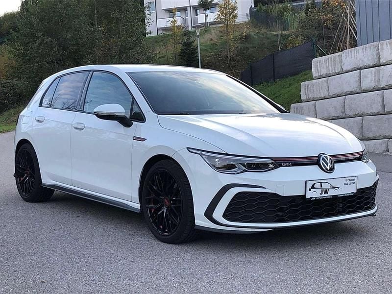 Gebraucht VW Golf VIII GTI 245 PS (180 kW) 2021 Weiß Limousine