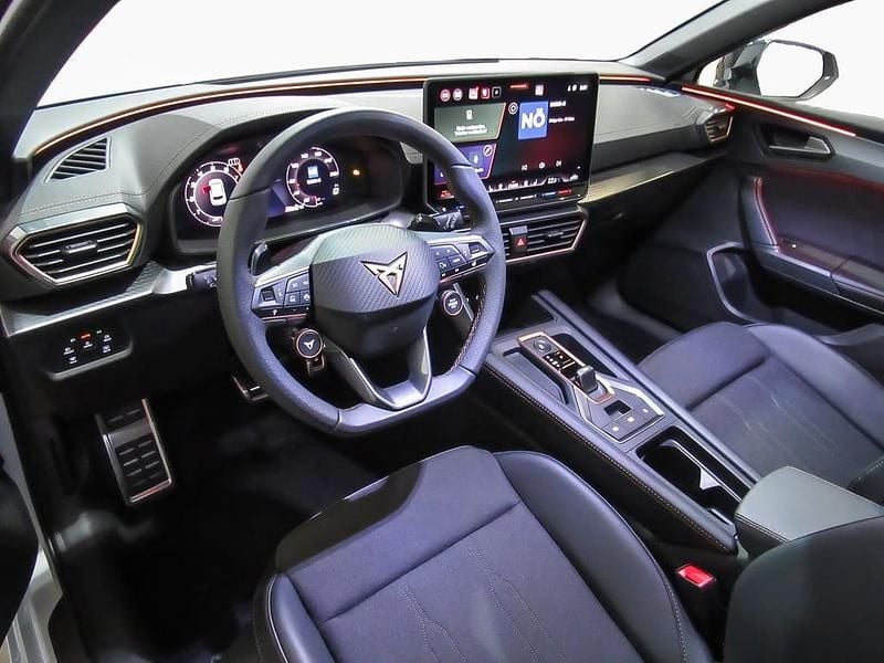 Neu Cupra Leon 150 PS (110 kW) 2025 Weiss  metallic