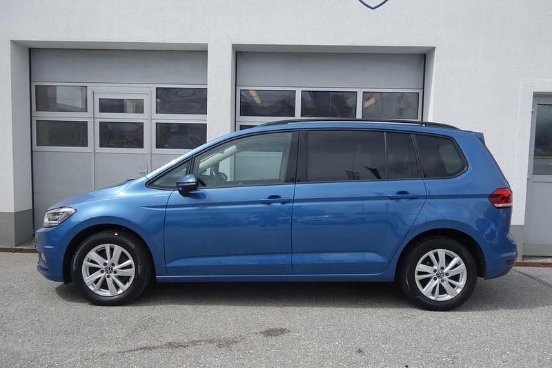Gebraucht VW Touran Comfortline 150 PS (110 kW) 2022 Mittelblau  metallicperleffekt Van / Kleinbus