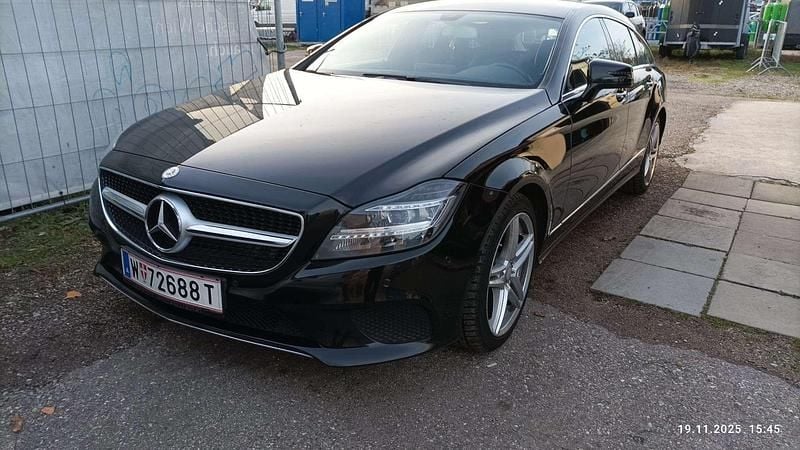 Schwarz Gebraucht 2015 Mercedes CLS220 Shooting Brake Kombi | € 19.500 - Bild 1/4