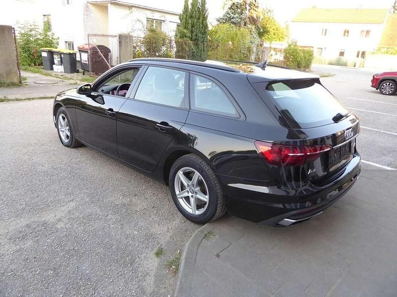 Gebraucht Audi A4 136 PS (100 kW) 2020 Schwarz Kombi